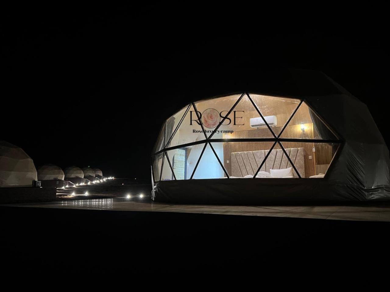 Wadi Rum Rose Luxury Camp Ngoại thất bức ảnh