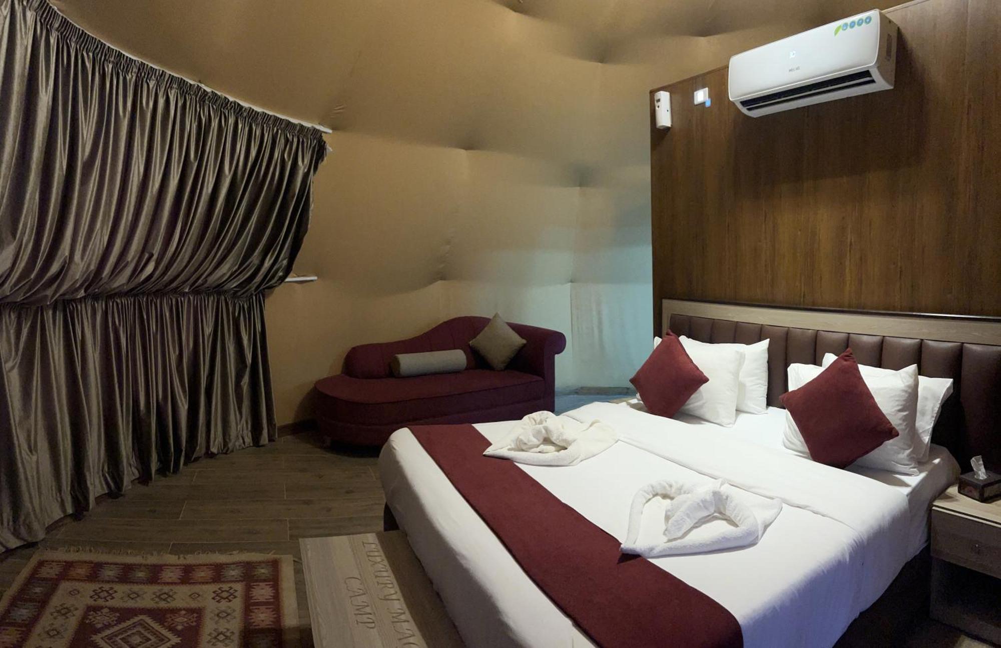 Wadi Rum Rose Luxury Camp Ngoại thất bức ảnh