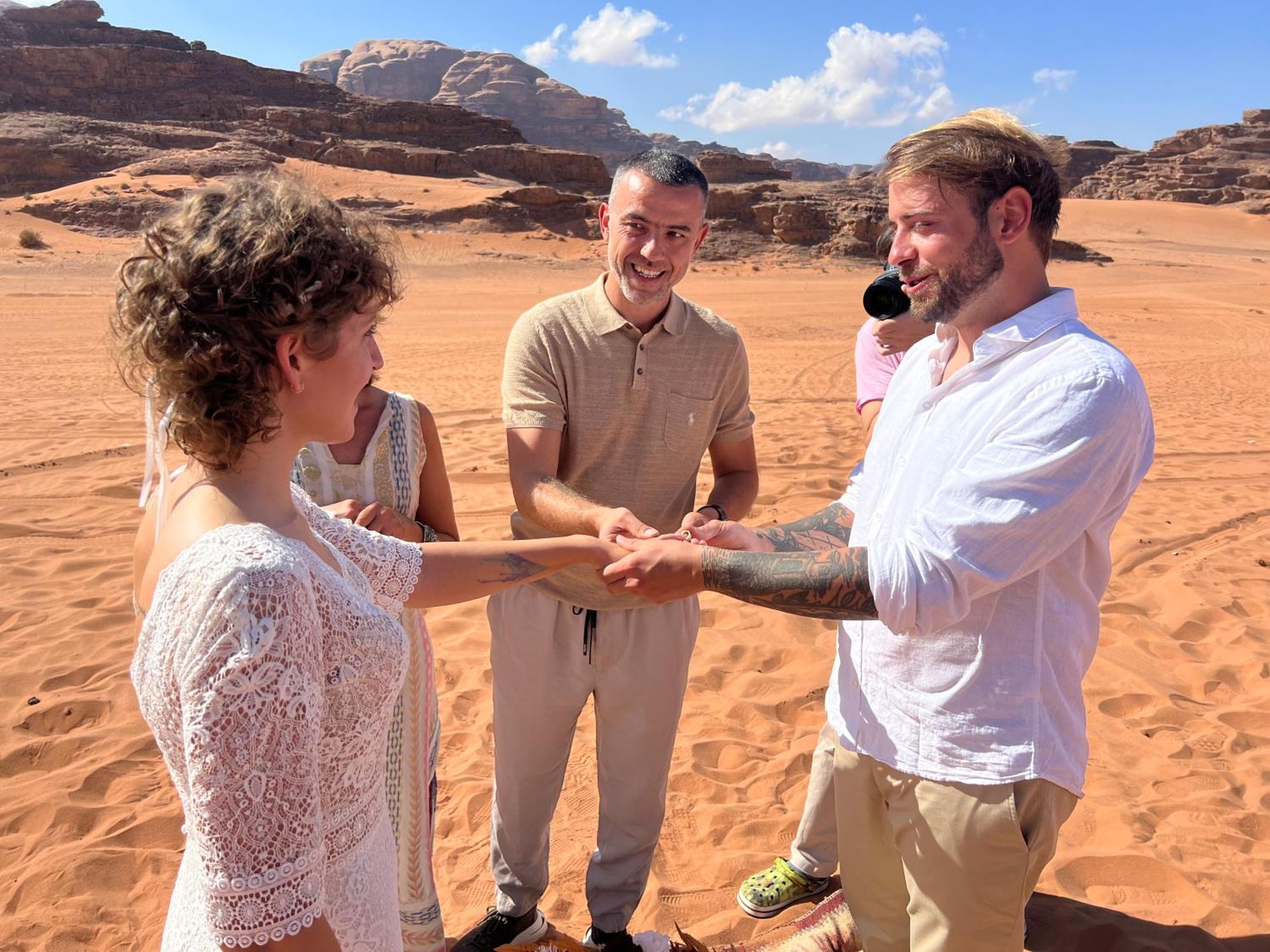 Wadi Rum Rose Luxury Camp Ngoại thất bức ảnh
