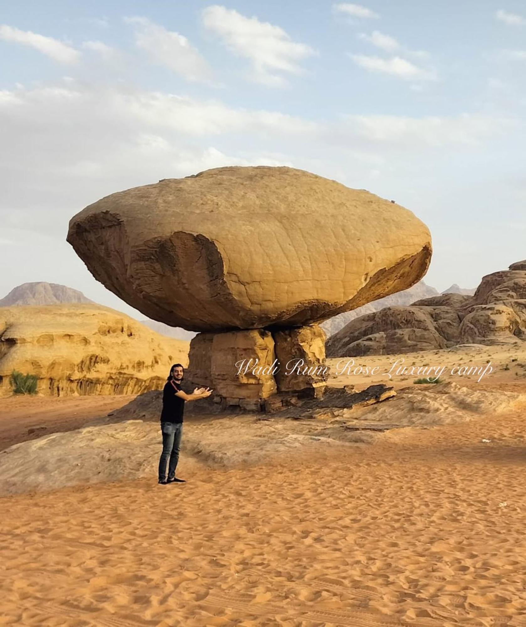 Wadi Rum Rose Luxury Camp Ngoại thất bức ảnh
